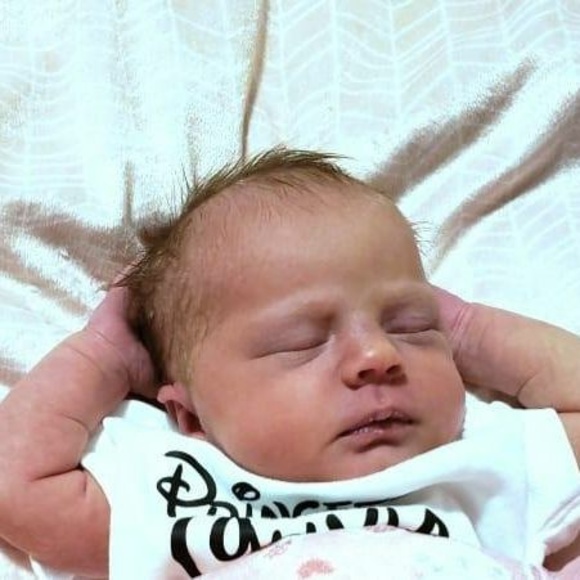 Meet your Posher, Ruth - Picture 1 of 1